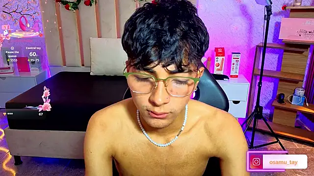 osamu_tay live cam on StripChat