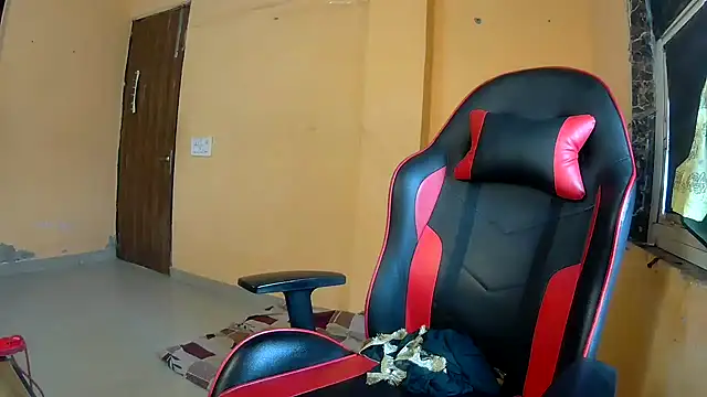 callmeshreya webcam