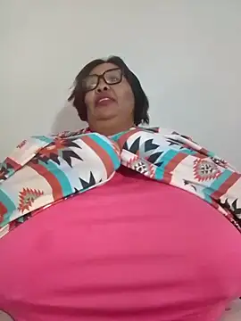nancy111 live cam on StripChat