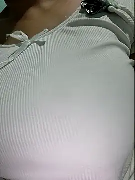Shine_Mai live cam on StripChat
