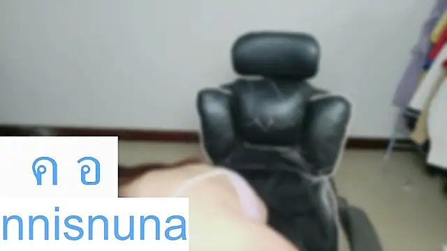 nunanunanuna webcam