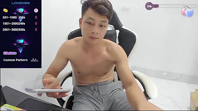 Naughty___asian webcam