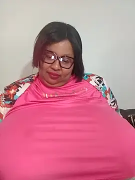 nancy111 live cam on StripChat