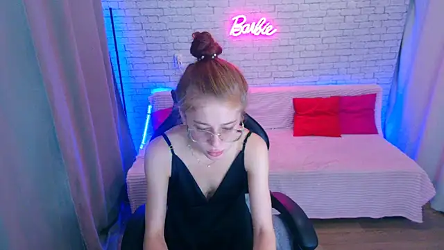 Kira_honeyy webcam