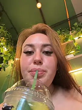 KiraSunshine webcam