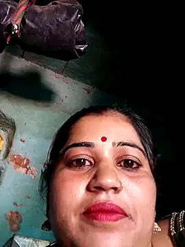Hot_kamla