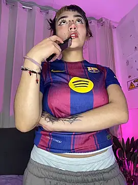 baby_akuma webcam
