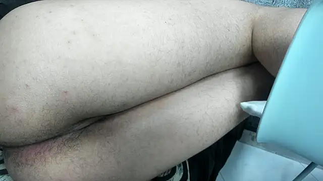 Gury_tattoo webcam