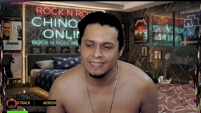 chino_roz live cam on StripChat