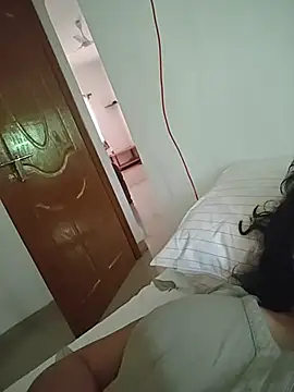 NakedMILFx webcam