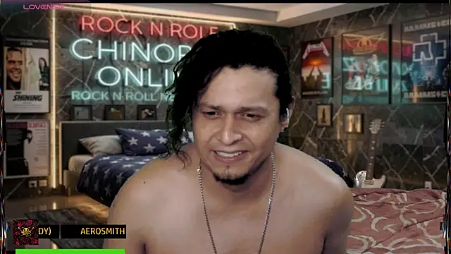 chino_roz live cam on StripChat
