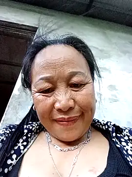 heesuu11 live cam on StripChat