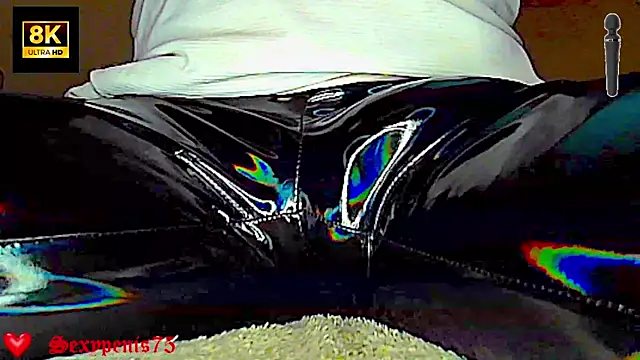 sexypenis75 live cam on StripChat