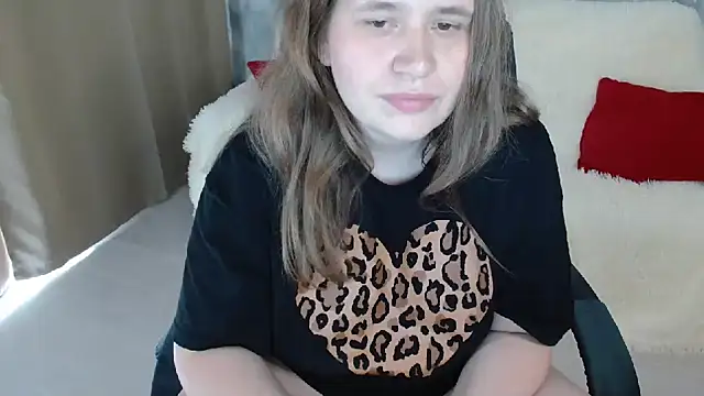 AdelinaLawson live cam on StripChat