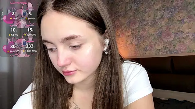 LoraDavi live cam on StripChat