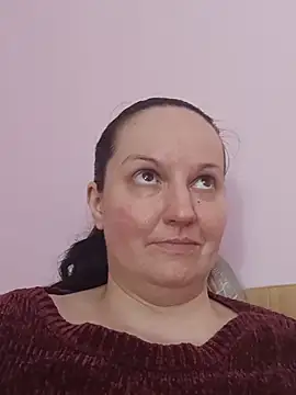 BustyLadyAlma live cam on StripChat
