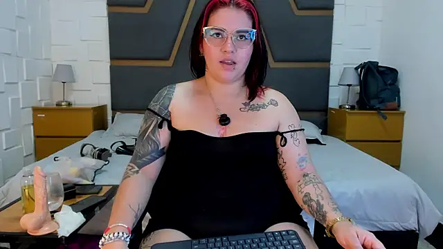 juana_valkiria webcam