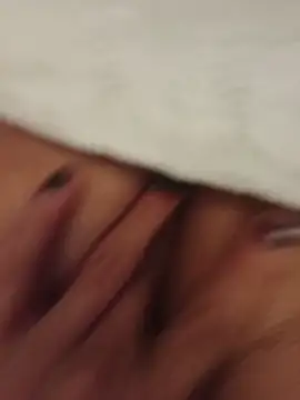 MeelFox live cam on StripChat