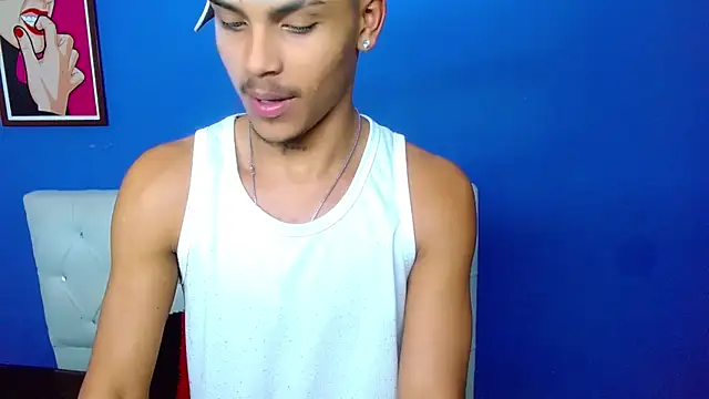 Angel_foxc13 webcam