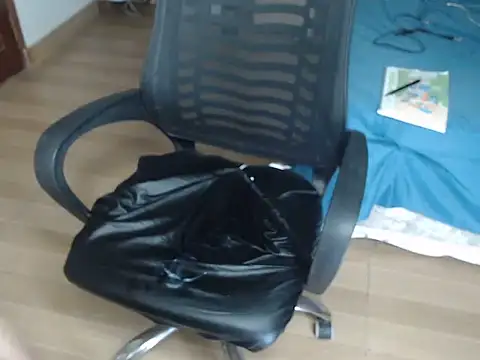 Makemypussysquirt-tsunami webcam