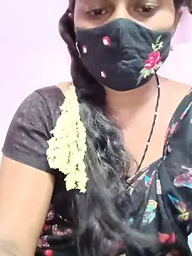 CuteDevilAnu live cam on StripChat
