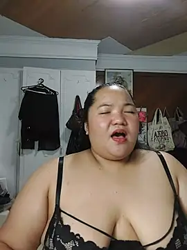 LianaCruzado webcam