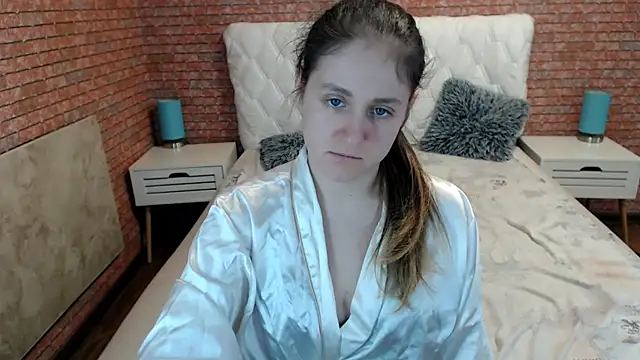 Holliy_Cooper webcam