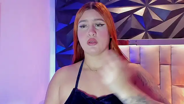 megan_whitee__ webcam