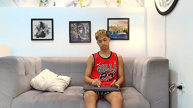 GOLD_BOYS webcam
