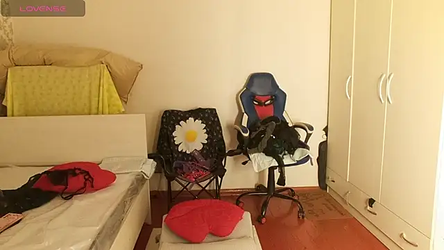 MissValday webcam