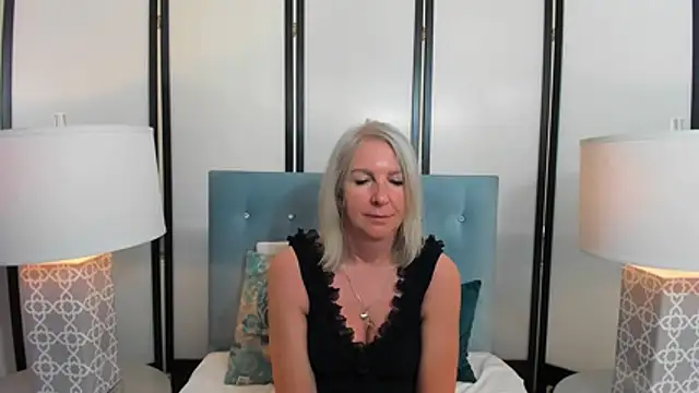 EricaTop live cam on StripChat