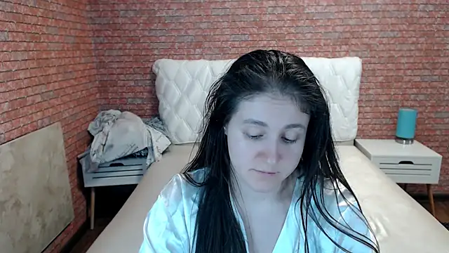 Holliy_Cooper webcam