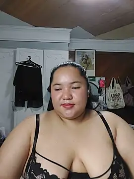 LianaCruzado webcam