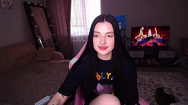 yoursLina webcam