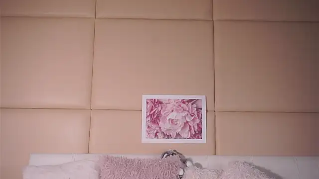 EdlinHargus live cam on StripChat