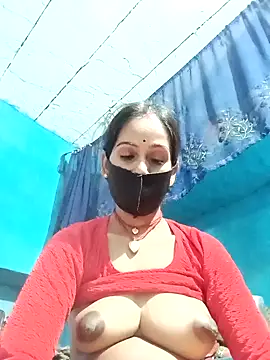 Nandani-758 webcam