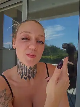 valery_venom (F young) - Tittenfick am Dildo