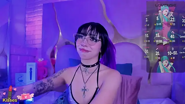 NaniiSisy live cam on StripChat