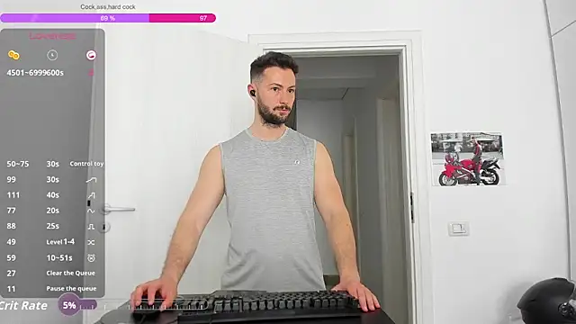 ZackFraser live cam on StripChat