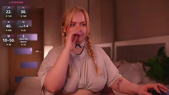 LisaLove3 webcam
