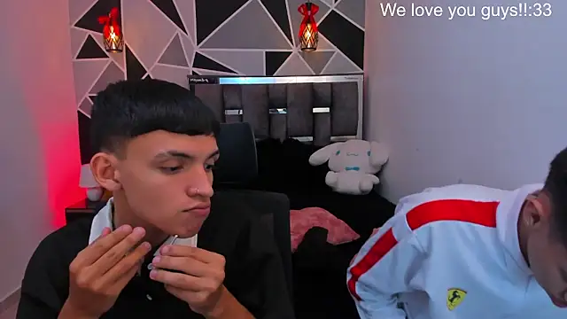 Juan_Nd_Steven live cam on StripChat