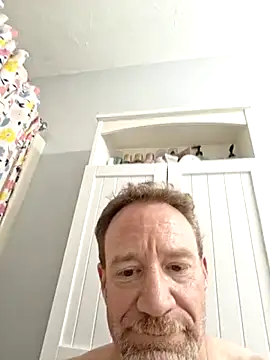 grosslotion live cam on StripChat
