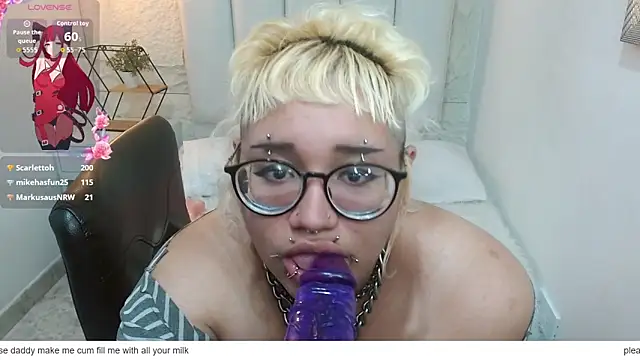 Echypyon_ live cam on StripChat