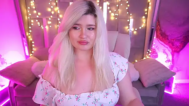 CocoSecretss webcam