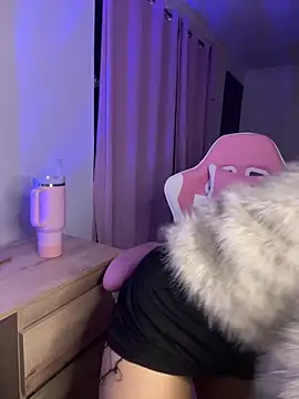 Emily-14 webcam