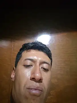 Carlos27hot webcam