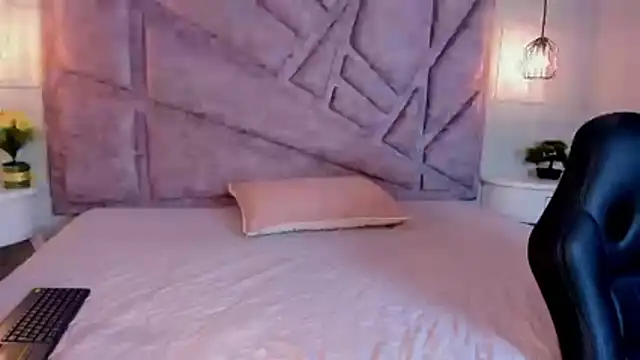 Maya_Rivers webcam