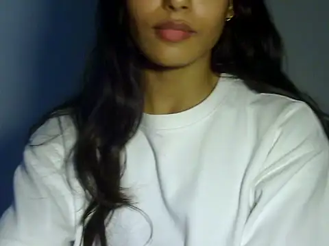 lusty_tanu webcam