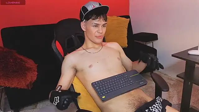 LoganSteel_ webcam