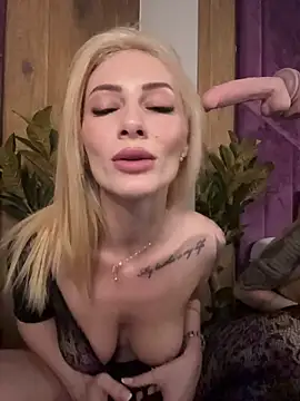 AngieShae webcam